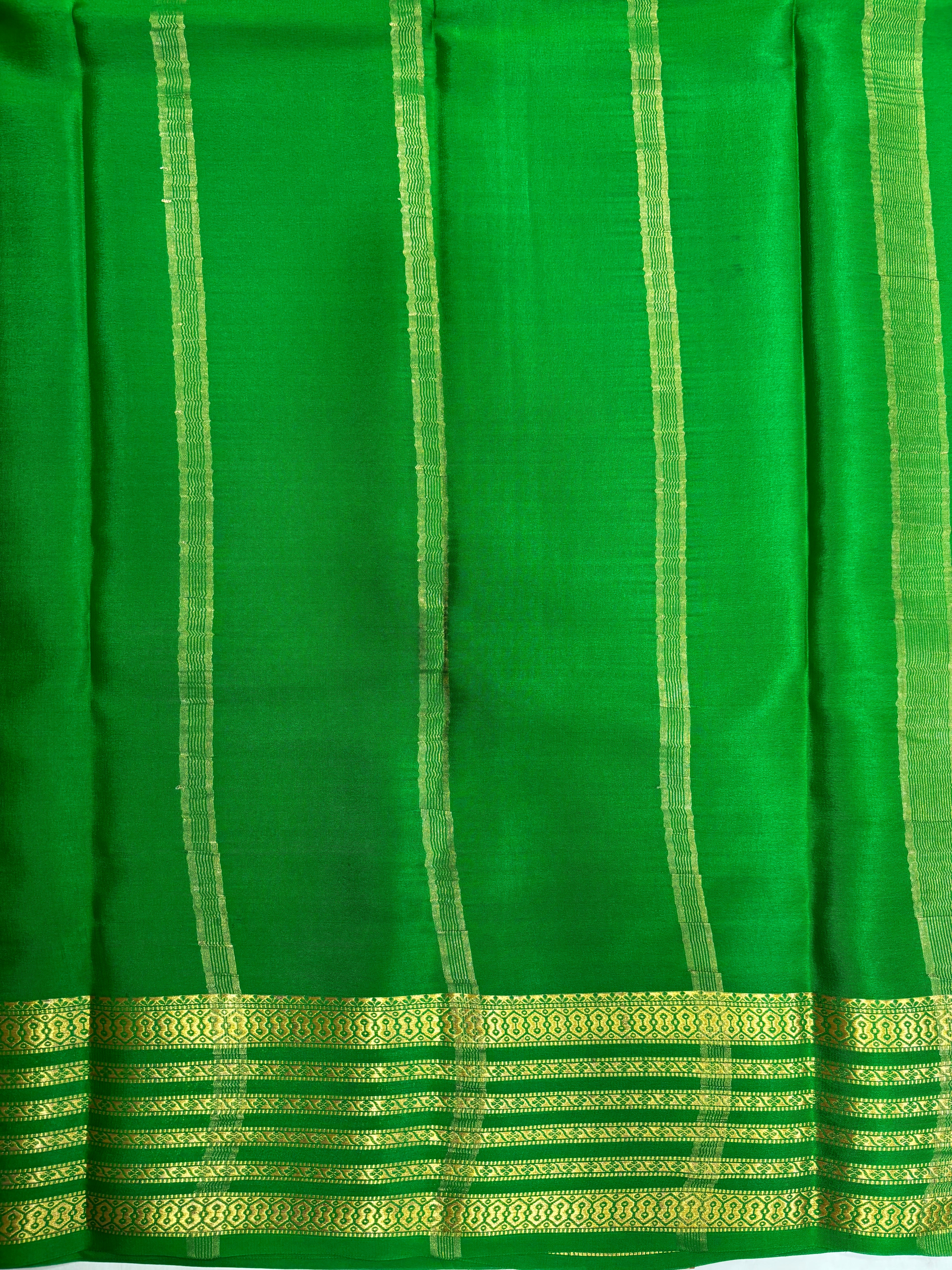 Pure Crepe Silk Saree With Silk Mark (GH4420)