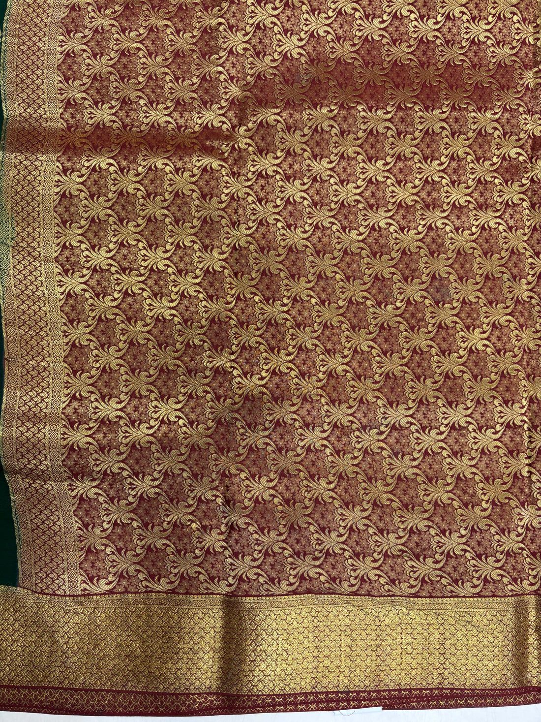 Embose Pure Crepe Silk Saree With Silk Mark (1950)