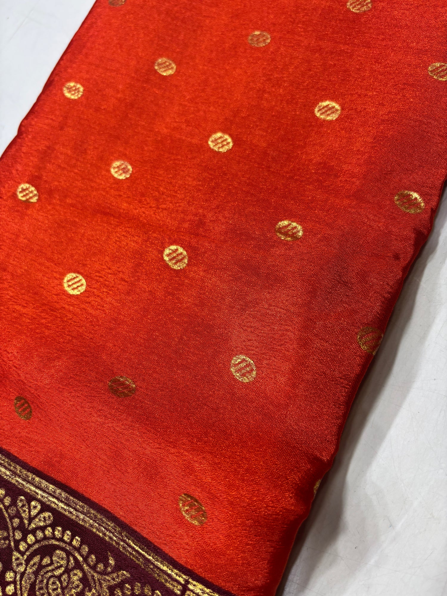 Trending Fancy Saree (NHM5837)