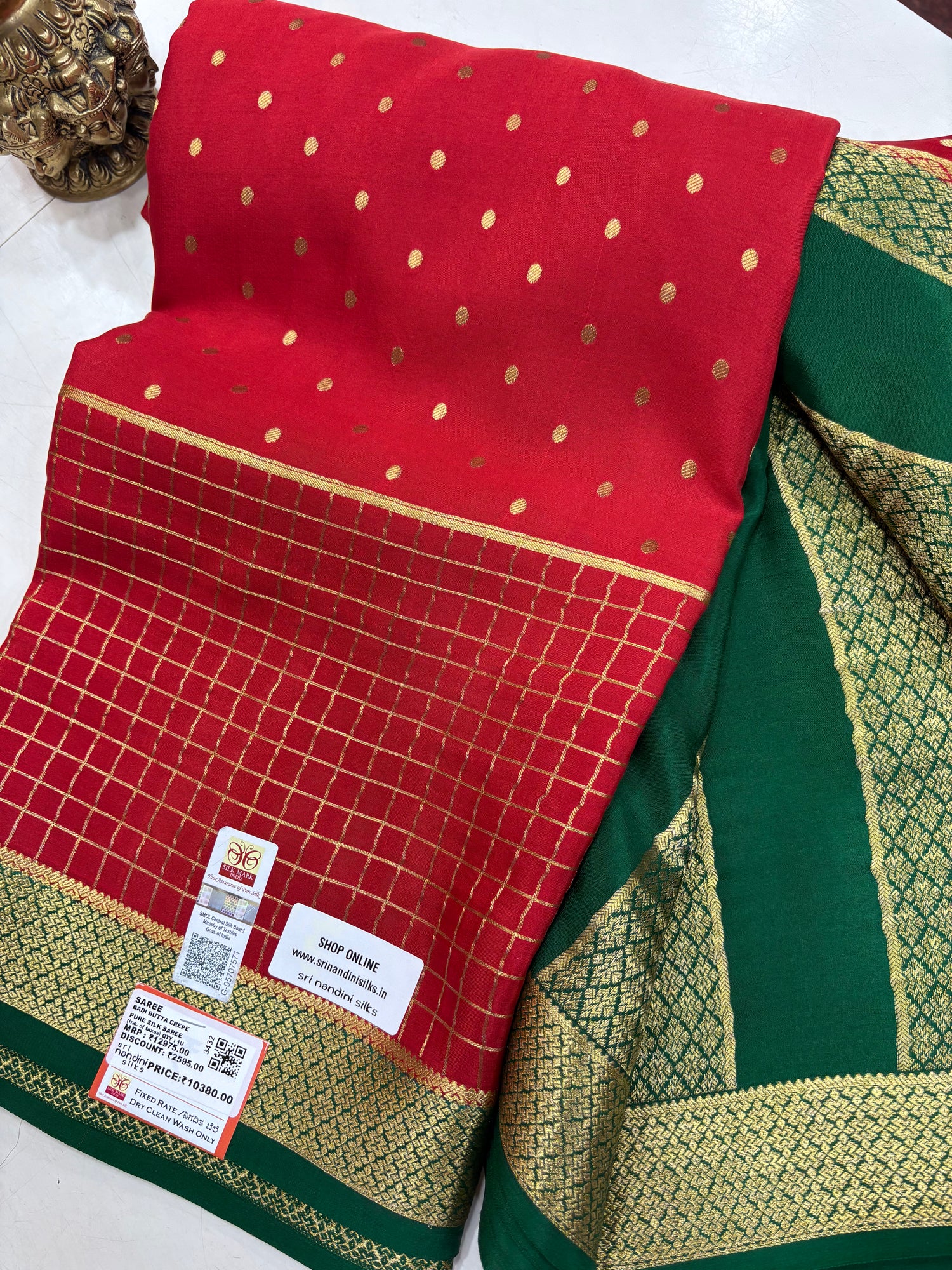 Pure Crepe Chex &amp; Small Motiff Silk Saree With Silk Mark (3432)