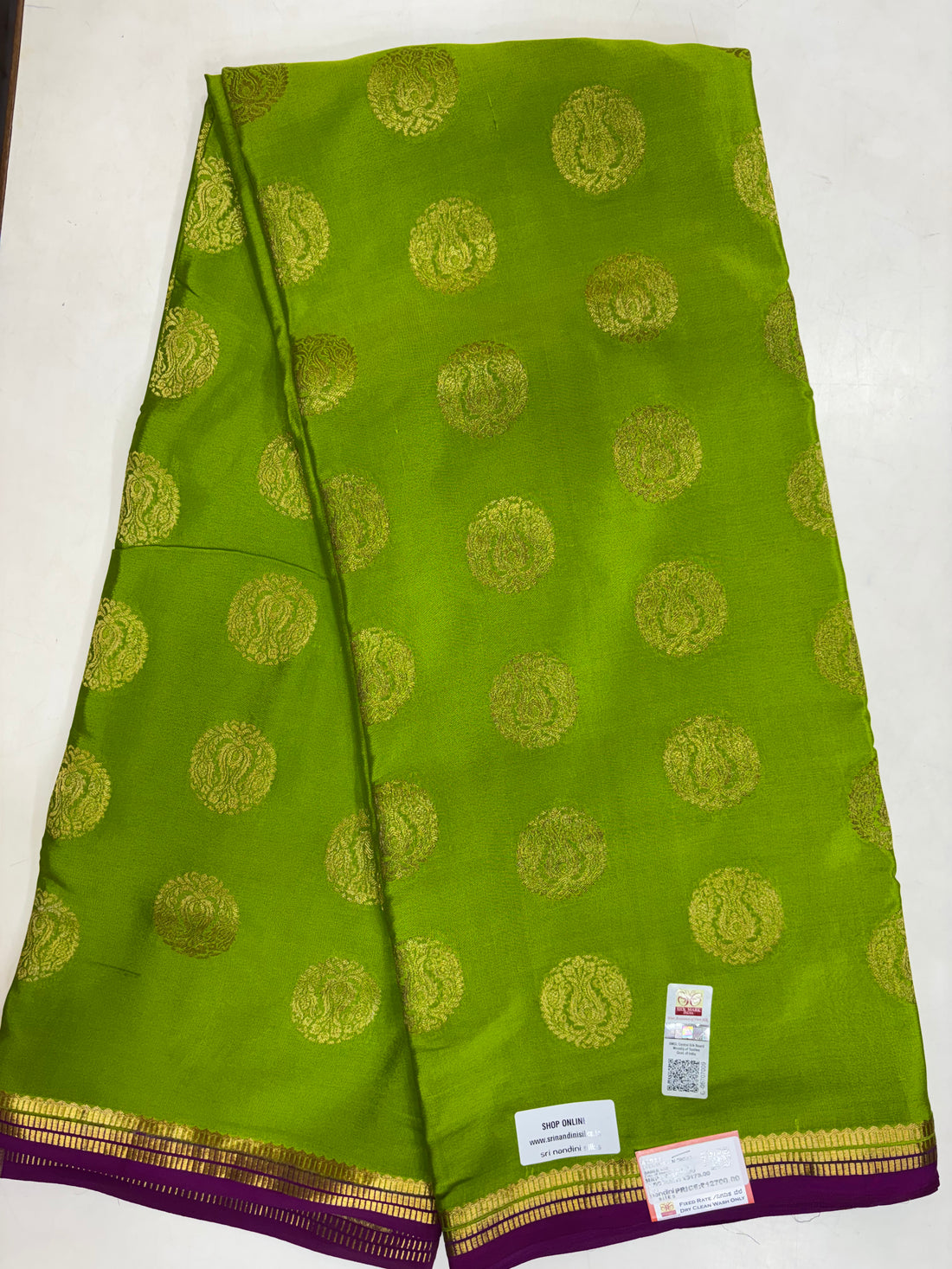 Pure Crepe Silk Body Motif Saree With Silk Mark (1943)